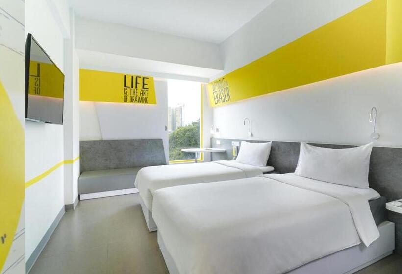 Номер Deluxe Вид на Город, Yello Hotel Manggarai