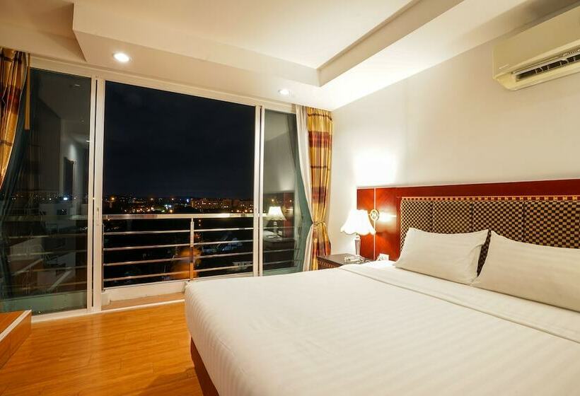 수피리어 룸, Jomtien Hisotel