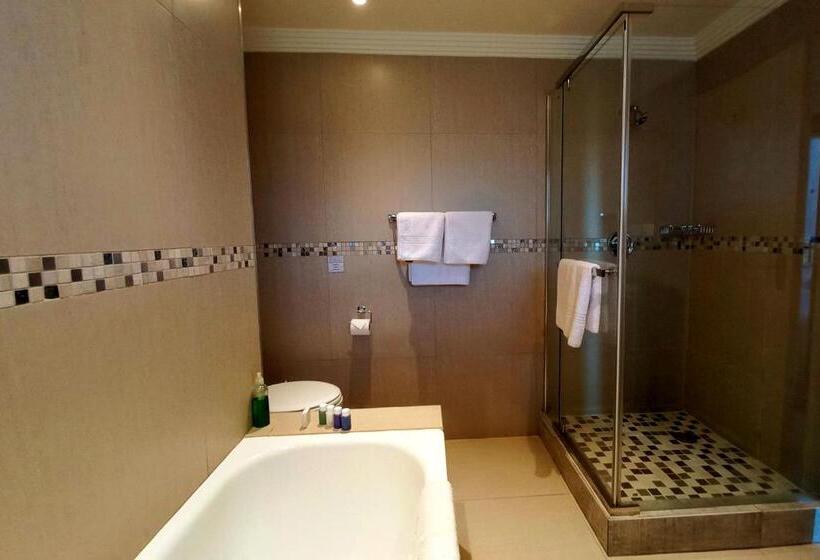 带阳台套房, Mount Sheba Rainforest Hotel & Resort