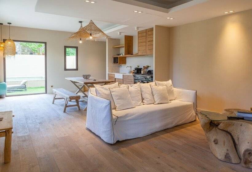 Villa 1 Chambre, Misincu