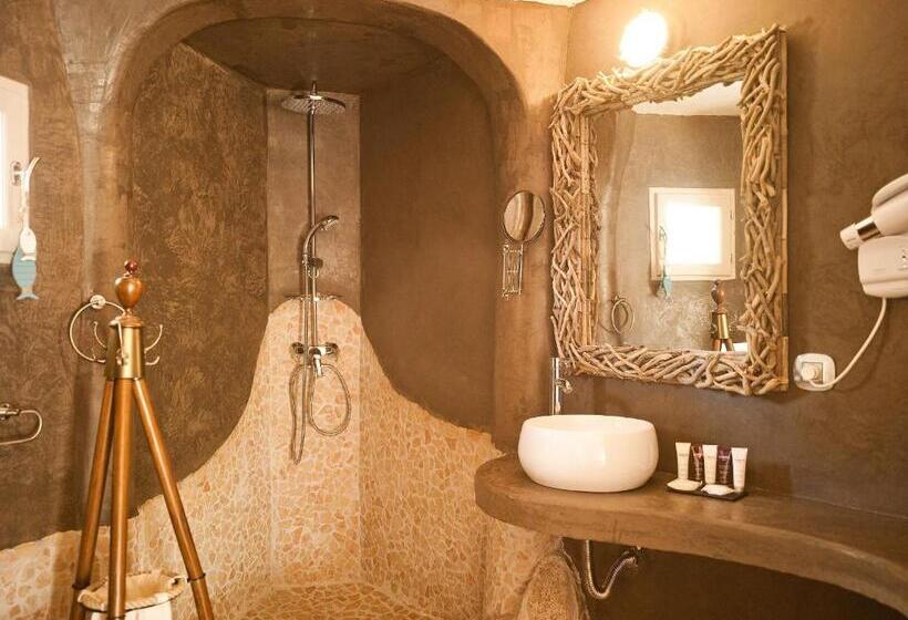اتاق لوکس, Hôtel Ambassador Palombaggia
