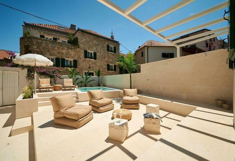 اتاق استاندارد, Ibella Luxury Rooms