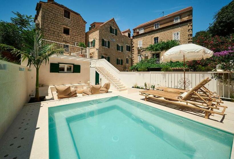 اتاق استاندارد, Ibella Luxury Rooms