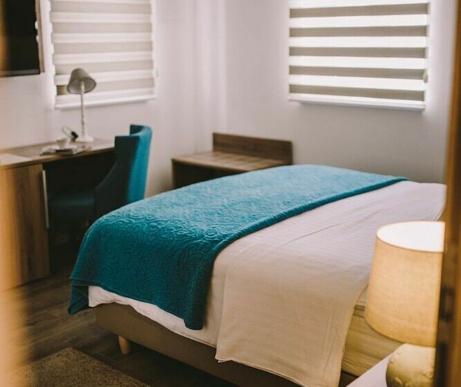اتاق لوکس با چشم‌انداز شهر, Ibella Luxury Rooms