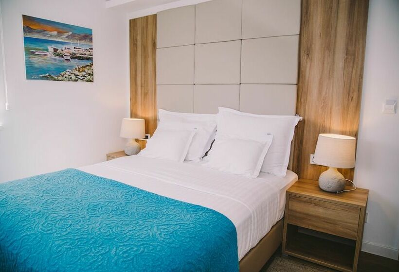 اتاق لوکس با چشم‌انداز شهر, Ibella Luxury Rooms