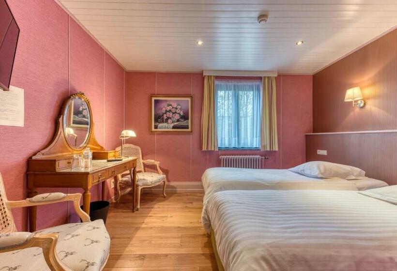 Номер Стандарт, Hôtel Le Cor De Chasse