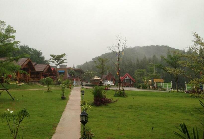 Номер Стандарт, บ้านเรือนไท มวกเหล็ก Ban Ruenthai Muaklek