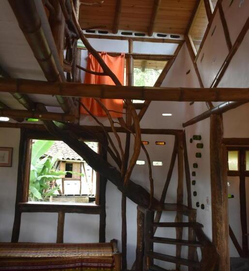 استودیو خانوادگی, La Casa De Francois