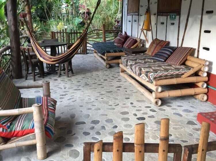 اتاق استاندارد, La Casa De Francois