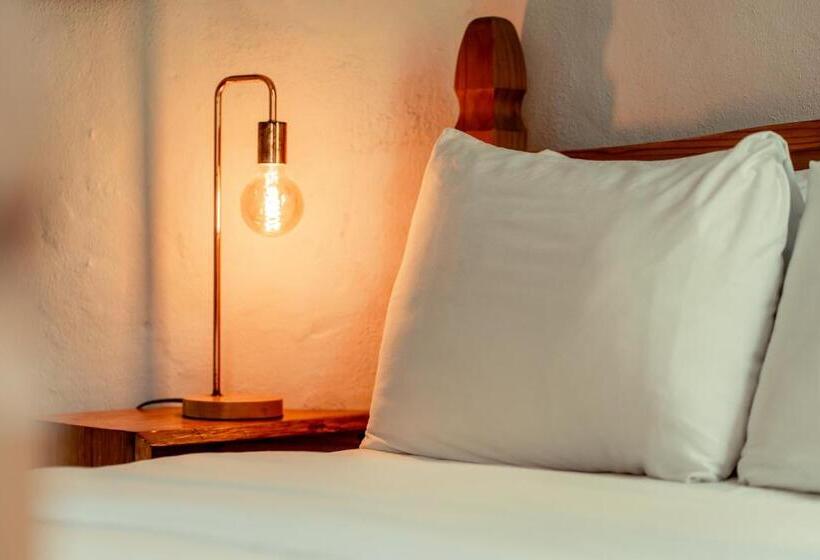 Quarto standard, Bambuda Castle