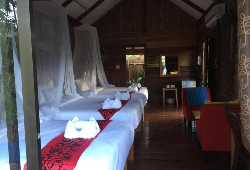 بانگلوی سوپریور, Phoxay Ngam Resort