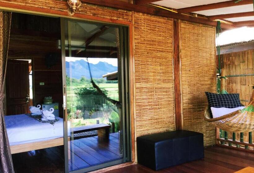 بانگلوی لوکس, Phoxay Ngam Resort
