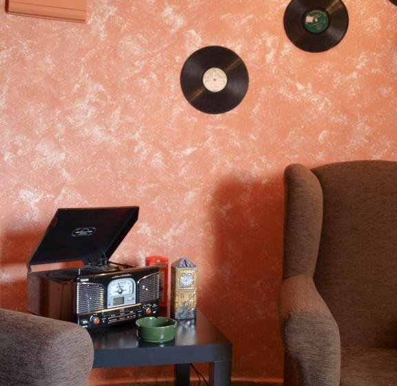 수피리어 자쿠지 룸, Habitaciones Y Estudios  Hotel Posada De Cantabria   Terraza Panorámica  Gintonic Bar