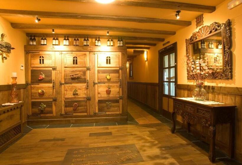 Номер Superior, Prada A Tope   Palacio De Canedo