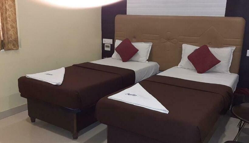 Номер Deluxe, Aakash Residency