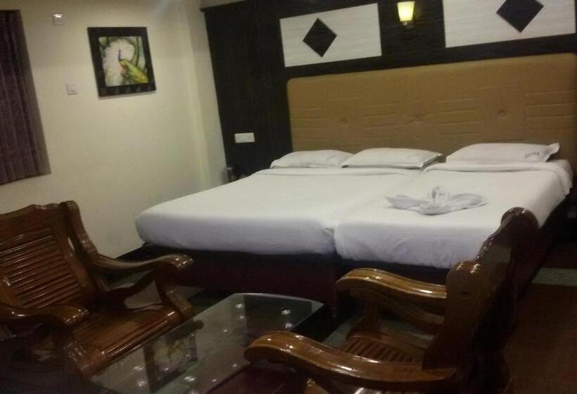 Семейный Номер, Aakash Residency