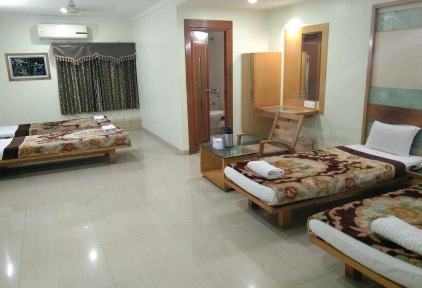 Трехместный Номер Deluxe, Easy Retreat