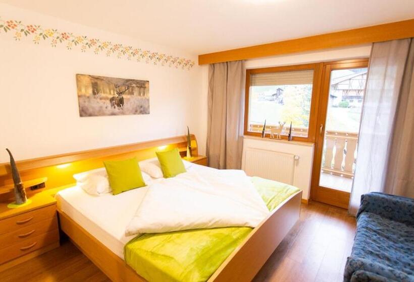 Номер Стандарт с Балконом, Almhotel Bergerhof