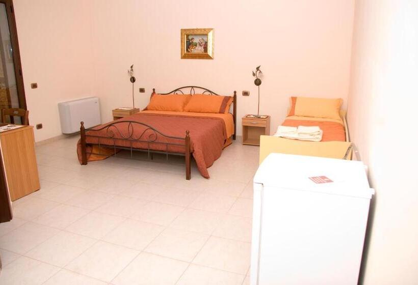Номер Стандарт с Террасой, Villa Jolanda & Carmelo
