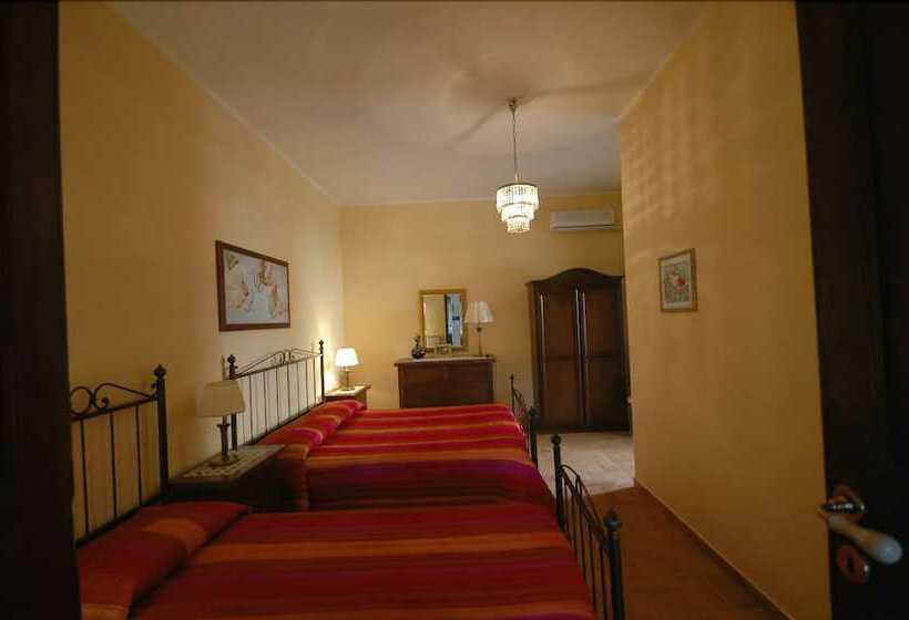 Номер Стандарт Трехместный, B&b La Ginestra