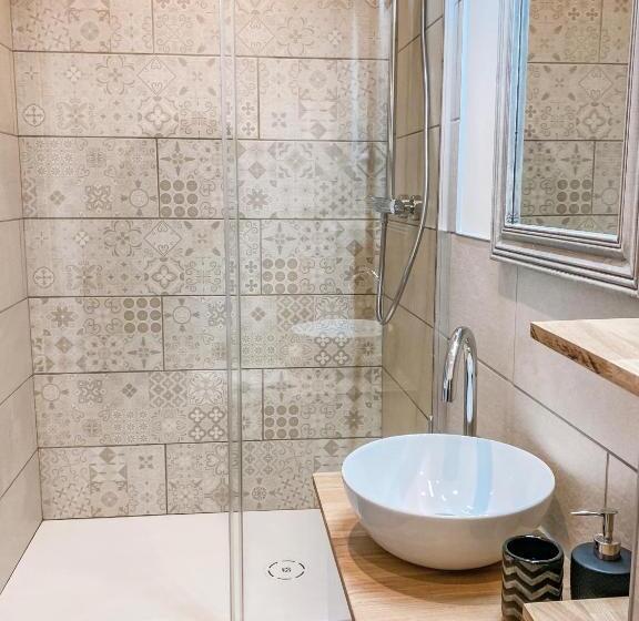 Стандартный Номер Кровать Кинг, Savel