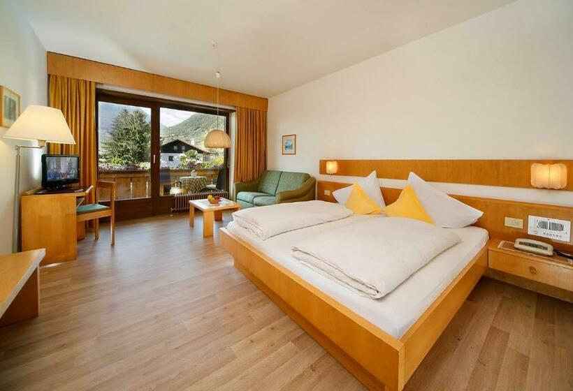 Номер Стандарт с Балконом, Und Residence Johanneshof
