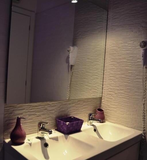 Четырехместный Номер Deluxe, Beatrice Home