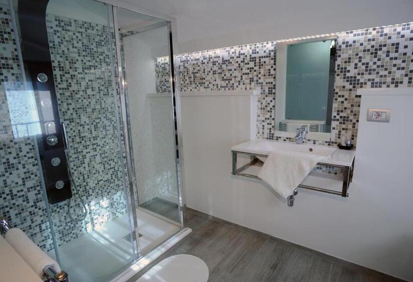 Номер Deluxe, H5 5h Luxury Room
