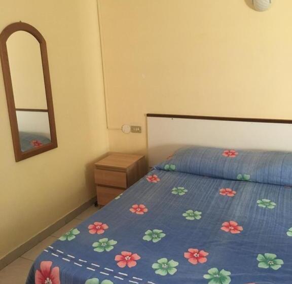 חדר סטנדרט לשלושה, B&b Baia Dello Stretto