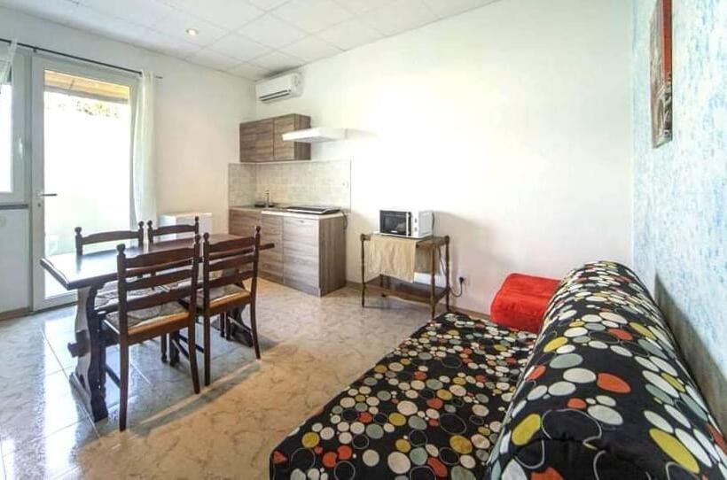 استودیوی استاندارد, Albergo Luisss