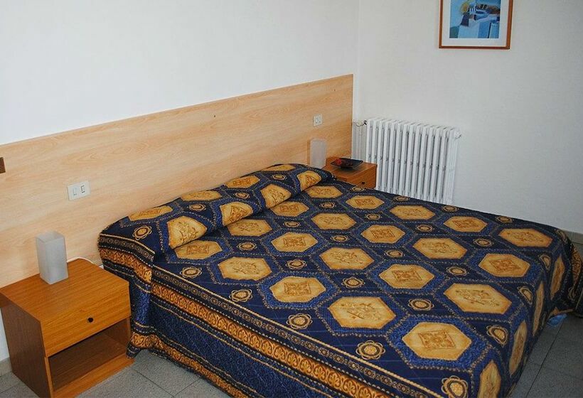 Номер Стандарт, Albergo Ristorante La Torretta