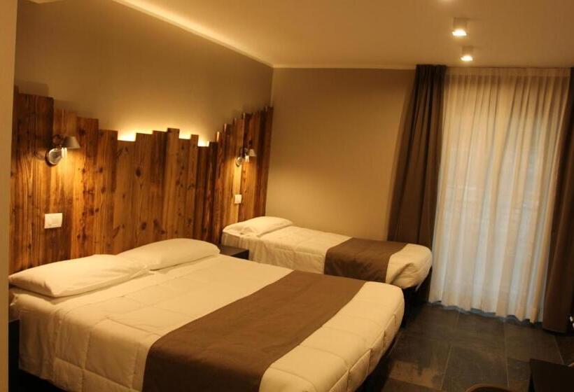 Habitación Triple Clásica, Monte Emilius