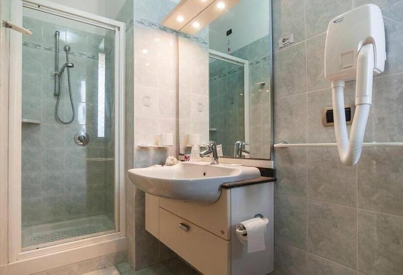 Номер Стандарт, Tirreno Formia