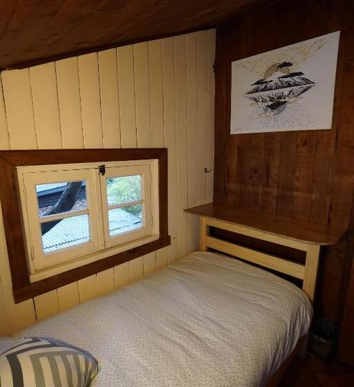 اتاق اکونومی یک تخته, Chili Kiwi Lakefront Backpackers