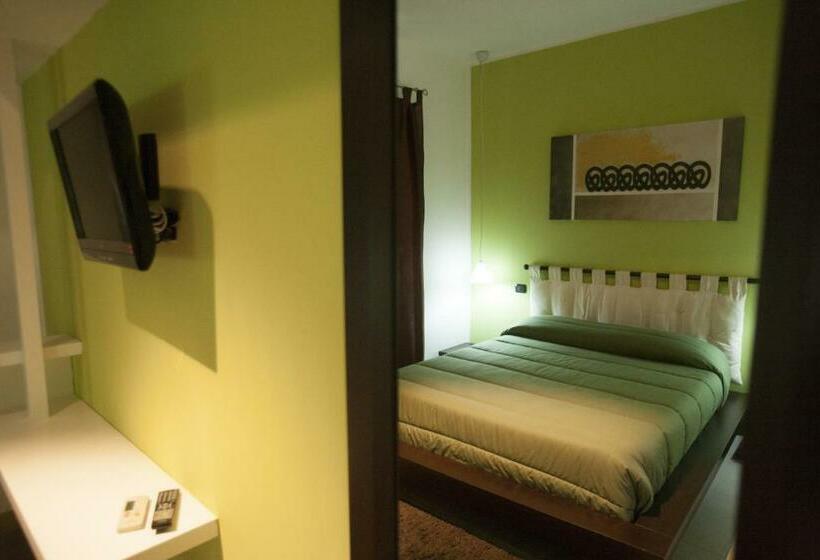 Deluxe Room, Imperial