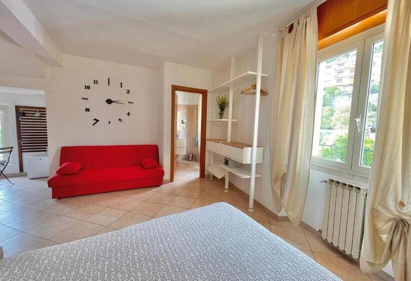 اتاق استاندارد سه نفره, Albergo Vittoria