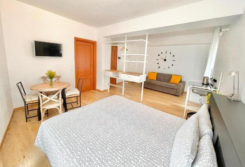 اتاق استاندارد چهار تخته, Albergo Vittoria
