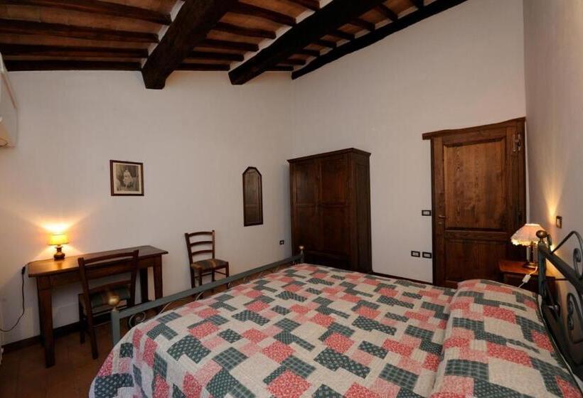 خانه 3 خوابه, Relais Borgo Torale