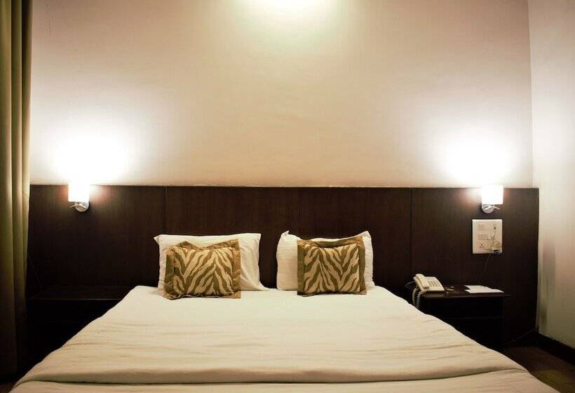Номер Deluxe Вид на Город, Tristar Hotels