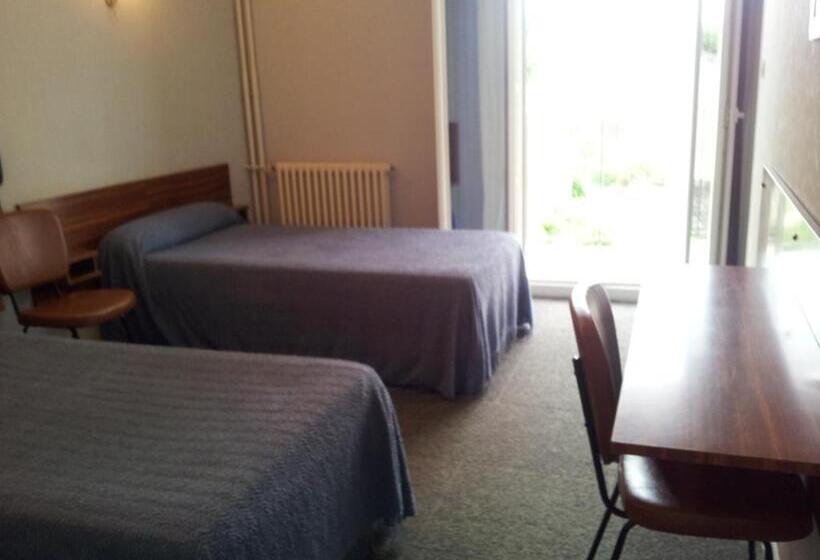 Номер Стандарт, Hôtel Sampiero Corso