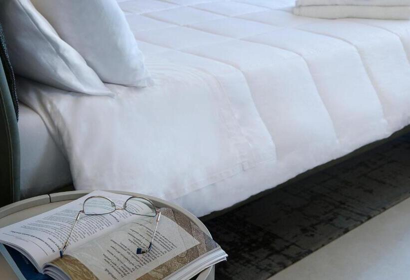 オーシャンビュージュニアスイート, Bed&belvedere