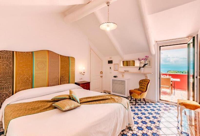 Deluxe Suite Sea View, Palazzo Pascal