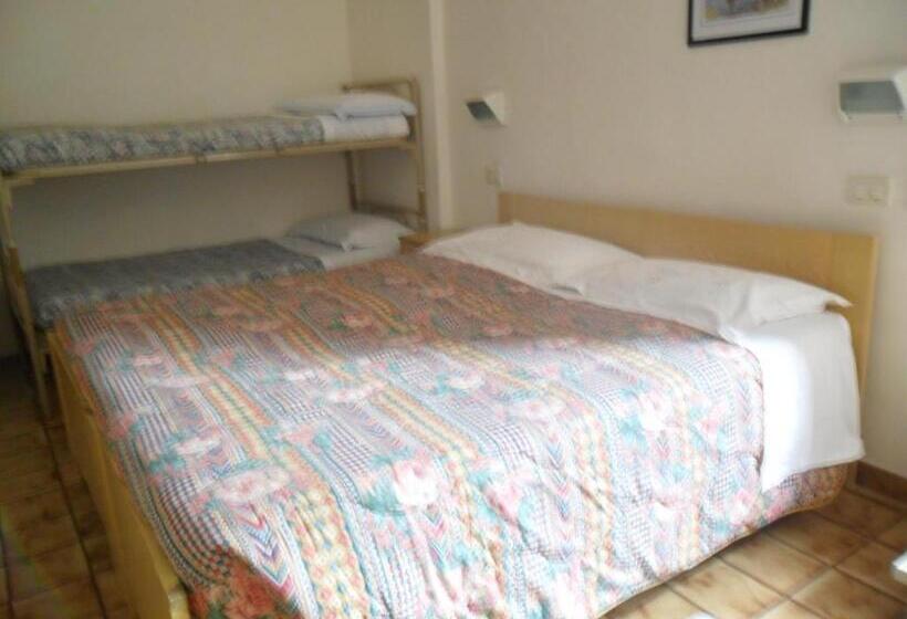 Четырехместный Номер Стандарт, Albergo Giardino