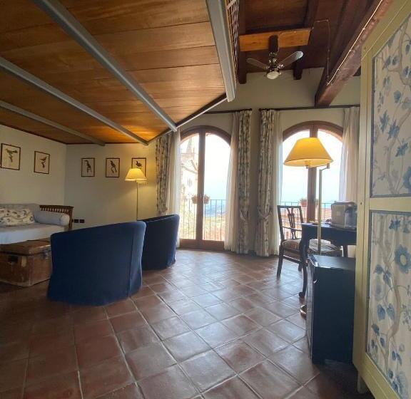 Полулюкс, Foresteria Ristorante Conti Roero