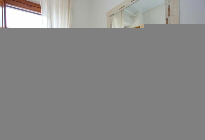 اتاق اکونومی, B&b Monticelli