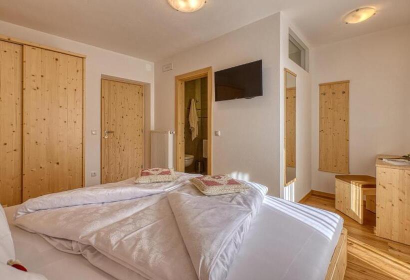 Номер Стандарт, Garni Appartments Helvetia
