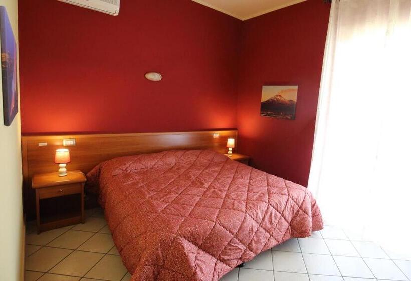 اتاق استاندارد با تخت بزرگ, Valle D'agrò