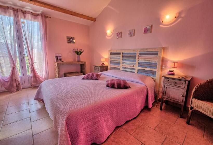 اتاق کلاسیک, Auberge Lustincone