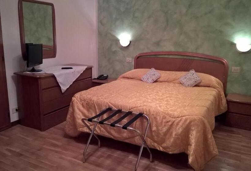 Номер Стандарт Трехместный, Cecco Di Nara