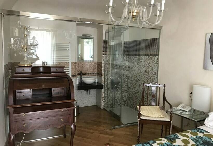 带1个卧室的带阳台的公寓, B&b Jsuite